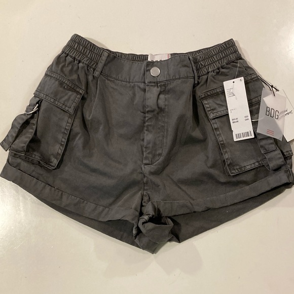 NWT Urban Outfitters BDG Lisa Cargo Shorts Gray Small - Picture 5 of 9